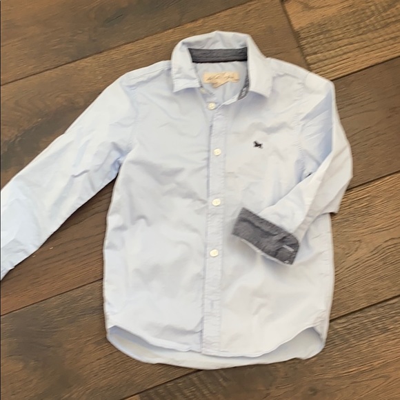 Baby Blue Button down - Picture 2 of 4
